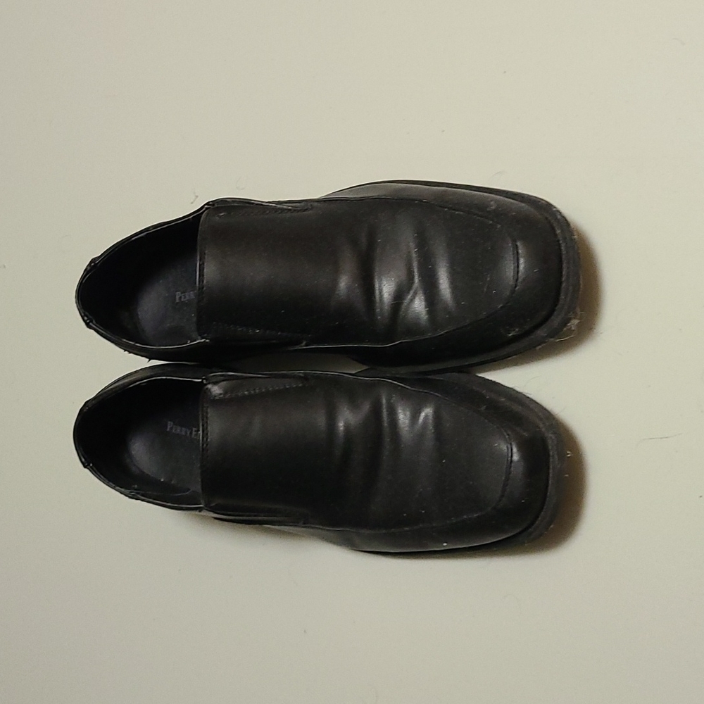 Perry Ellis dress shoes